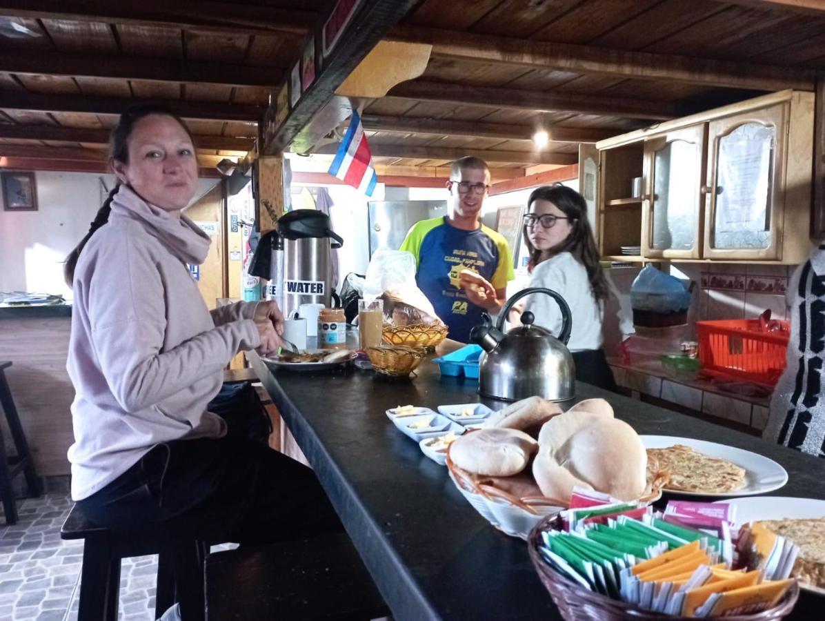 Andes Hostel Huaraz  Exterior photo