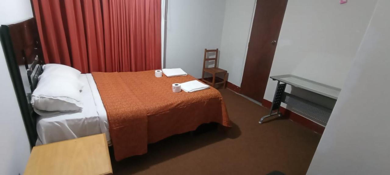 Andes Hostel Huaraz  Exterior photo