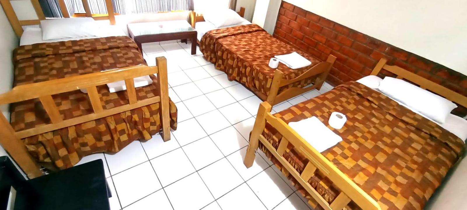 Andes Hostel Huaraz  Exterior photo